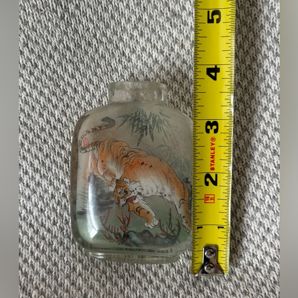 Vintage Chinese Inside-Painted Snuff Glass Jar with Tiger Design - Picture 3 of 4